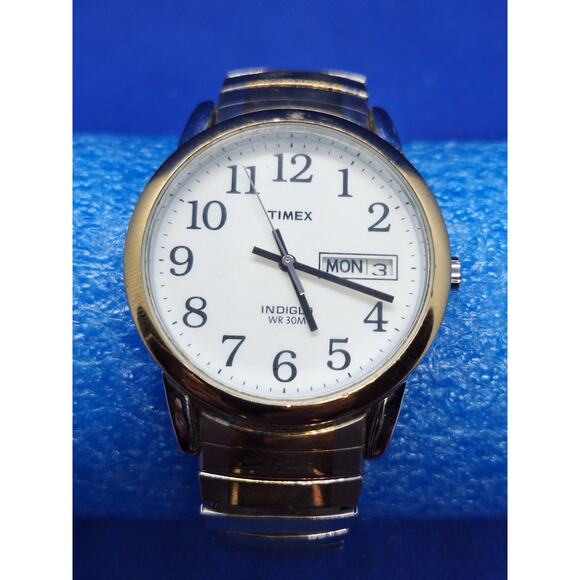 Vintage Men's Timex Indiglo Day/Date Watch- Stainless Steel- New Battery! - Picture 1 of 6